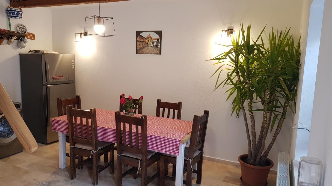 Otto'S Guesthouse Prejmer Luaran gambar