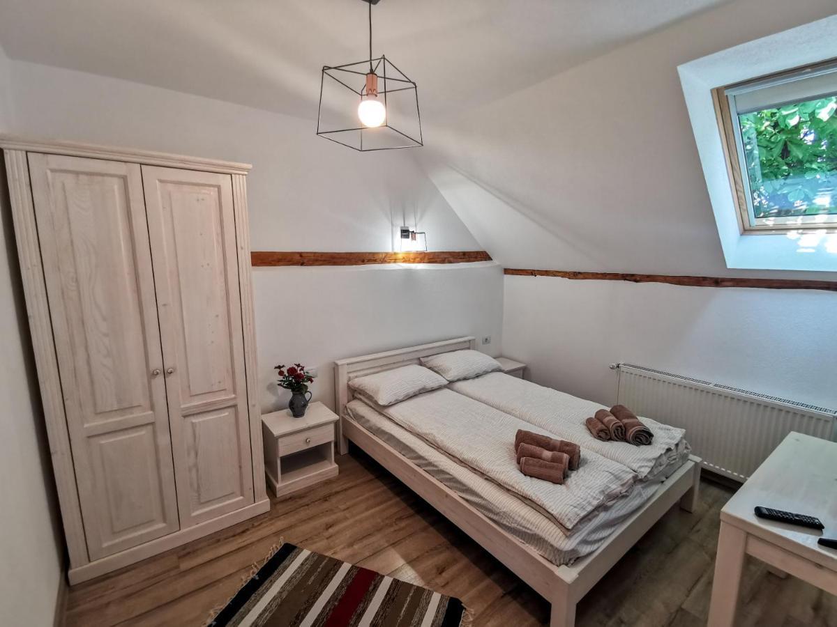 Otto'S Guesthouse Prejmer Luaran gambar